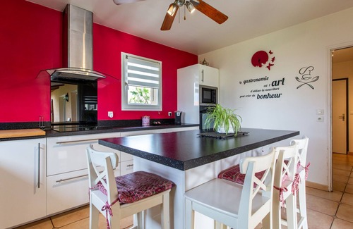 Saint-Martin-de-Seignanx House | Vacation home Océane by Interhome