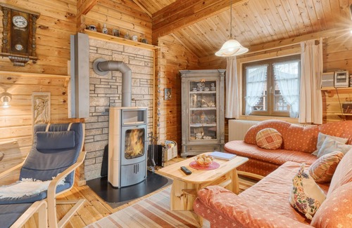 Hayingen House | Vacation and relaxation in nature in your cozy wooden house in the vacation park Lauterdörfle.