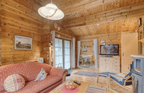 Hayingen House | Vacation and relaxation in nature in your cozy wooden house in the vacation park Lauterdörfle.