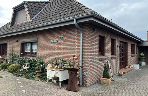 Friedrichskoog Apartment | Vacation apartment 2 - Apartments Schneidereit Haus Sabine