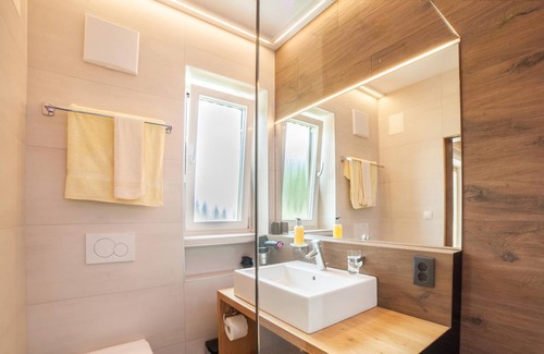 Burgusio Apartment | Vacation Apartment "Sonnenhof Sonnaufgang" with Mountain View and Terrace