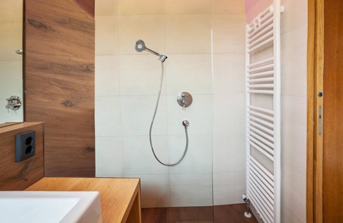 Burgusio Apartment | Vacation Apartment "Sonnenhof Sonnaufgang" with Mountain View and Terrace