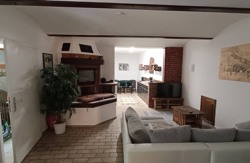 Freyburg Apartment | Vacation apartment Alt Freyburg, in the heart of the Jahn and wine town