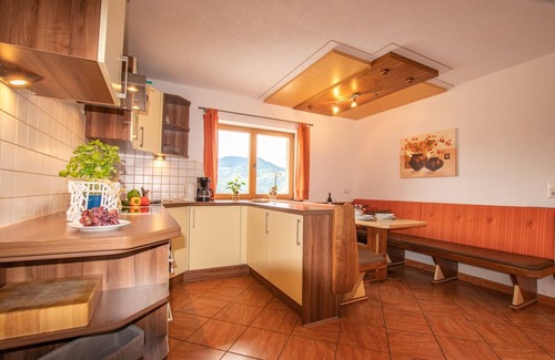 Wildschoenau Apartment | Vacation apartment/apartment for 8 guests with 150m² in Thierbach (271484)