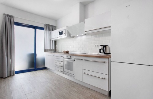 El Cotillo Apartment | Vacation Apartment 'Cotillo Esencia Tropical' with Private Terrace and Wi-Fi
