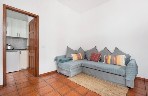 Garachico Apartment | Vacation Apartment 'Casa Hilaria' with Shared Terrace and Wi-Fi