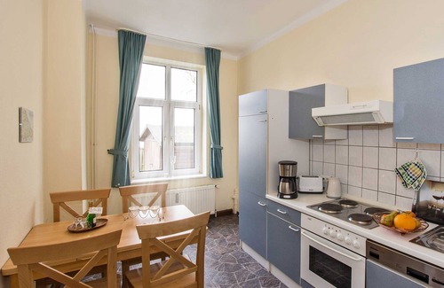 Seebad Bansin Apartment | Vacation apartment/rooftop studio Aquamarin - Strandvilla Imperator | Hotel &