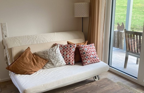 Mespelbrunn Apartment | Vacation apartment by the water (castle) in the Spessart