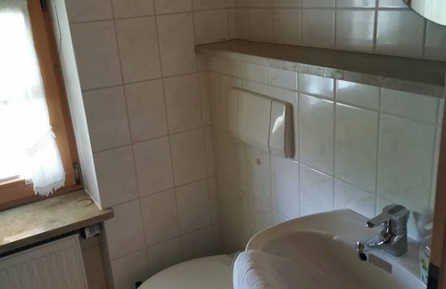Schleching Apartment | Vacation apartment for 1-4 persons, 32 sqm, eat-in kitchen, 1 sep. Bedroom, balcony