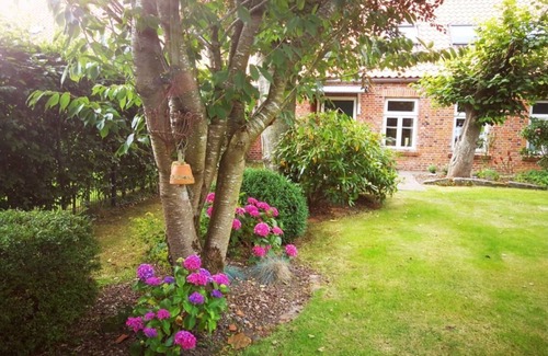 Dornum Apartment | Vacation apartment Nordnest on historic Gulfhof