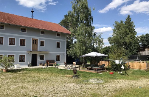 Tittmoning Apartment | Vacation apartment, vacation on the horse farm