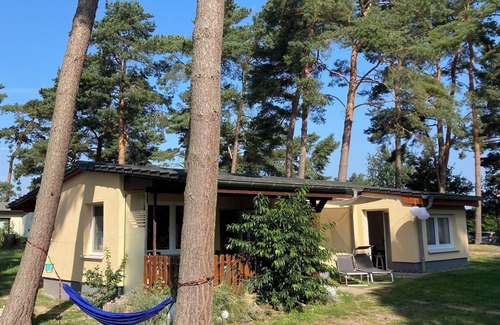 Quetzin House | Vacation home close to nature with fireplace and rowing boat on Lake Plau - House 26
