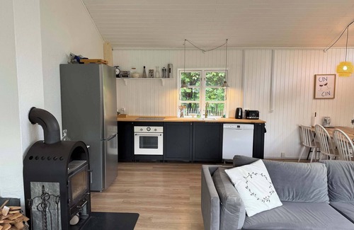 Yderby House | Vacation home 1 minute away from the Beach