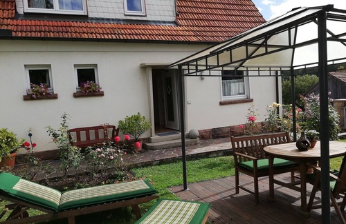 Oberthulba Apartment | Vacation home (104sqm) with garden