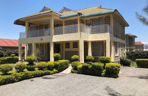 Naivasha Villa | Vacation Home at Lake Naivasha