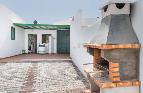El Golfo House | Vacation Home 'Barriguita El Golfo' with Balcony and Wi-Fi
