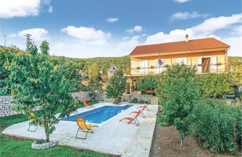 Sibenik House | Vacation home Bobijevi dvori