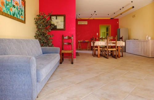 Vernole House | Vacation Home 'Casa Corte Pupino' with Private Terrace & A/C
