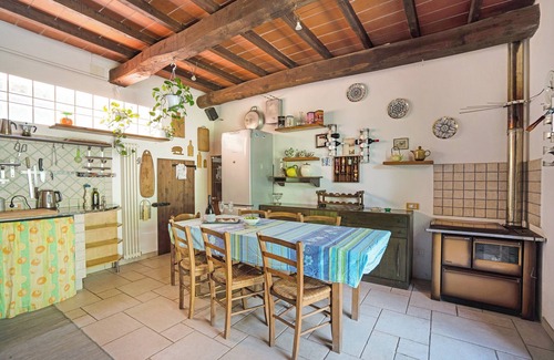 Mulazzo House | Vacation Home CasaMasa with Private Garden, Pool & Wi-Fi