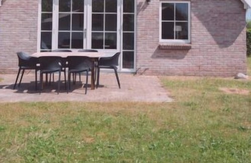 Bant House | Vacation home Eigen Wijze in Bant - 8 persons, 4 bedrooms