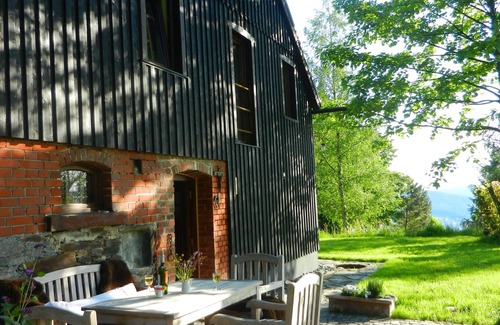 Klingenthal House | Vacation home for 9 guests with 180m² in Klingenthal (60540)