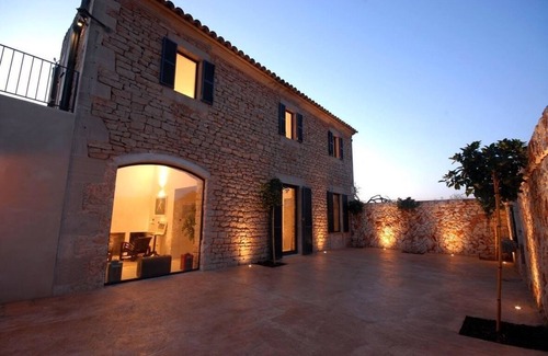 Es Llombards House | Vacation home for 5 guests with 250m² in Es Llombards (119485)