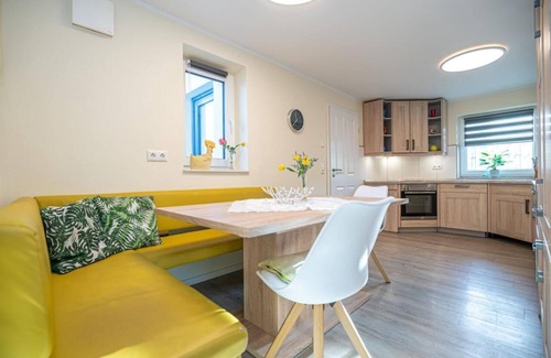 Varel House | Vacation home Hafenkoje Vareler Hafen - your retreat by the North Sea