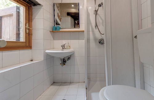 Gattaia House | Vacation Home "Il Mulino Della Cupolina" with Private Terrace, Shared Garden & Wi-Fi