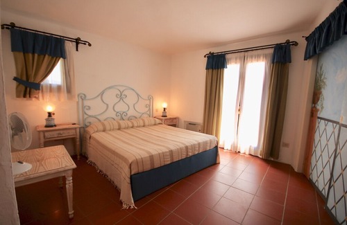 Cala di Volpe Apartment | Vacation Home in Porto Cervo with 1 bedrooms sleeps 3