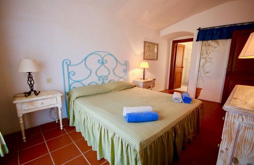 Cala di Volpe Apartment | Vacation Home in Porto Cervo with 2 bedrooms sleeps 5