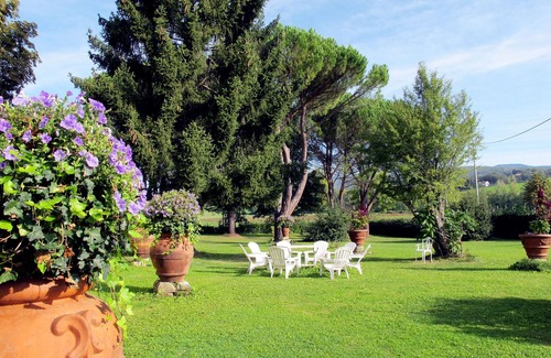Porrena House | Vacation home Laura by Interhome