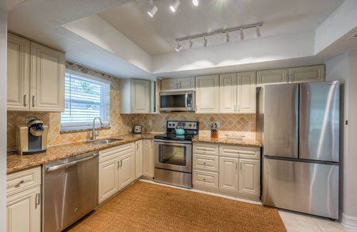 Naples Park Cottage | Vacation Home Near the Beach!
