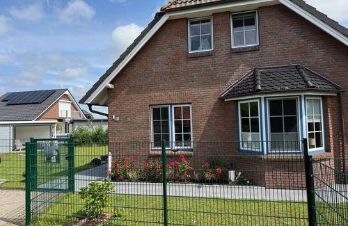 Friedrichskoog-Spitze House | Vacation home Queller 14, fenced garden, Wlan - Holiday home Queller 14
