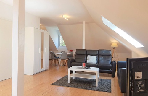 Rhauderfehn Apartment | Vacation home Südwind - Maisonette apartment no. 2