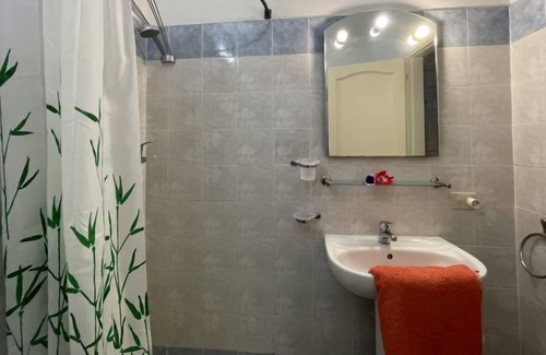 Pietrabruna House | Vacation home Vecchi Olivi in Pietrabruna - 5 persons, 2 bedrooms