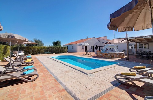 Olhao House | Vacation Home 'Villa Oliva AL - T4' with Mountain Views, Pool, Sunny Terrace, Wi-Fi & A/C