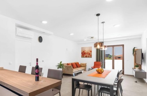Kadumi House | Vacation home Villa Karina in Poreč - 8 persons, 4 bedrooms