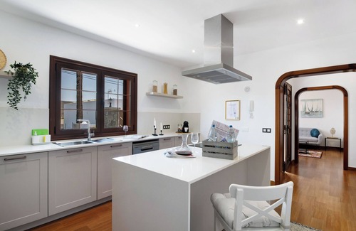 Maguez House | Vacation Home 'Villa Tahoyo' with Mountain View, Private Terrace and Wi-Fi