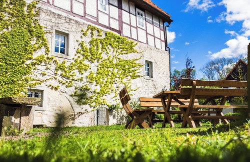 Am Ohmberg Apartment | Vacation in the castle up to 15 pers. Apartment: Burggraf & Himmelsleiter