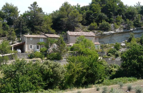 Lacoste Ski Chalet | Vacation rental house with pool LACOSTE LS2-239
