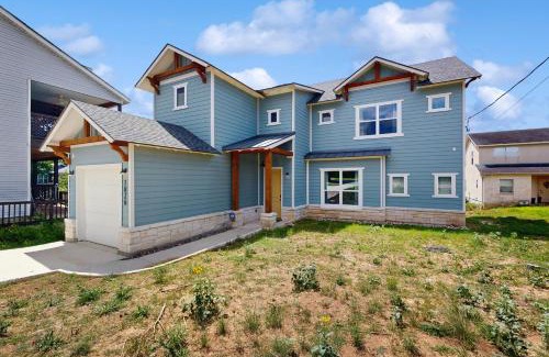 Canyon Lake House | Vacation Station