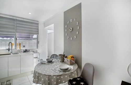 Arguineguin Apartment | Vacation Studio 'Estrella Del Mar Amazing Loft Casa' with Mountain View