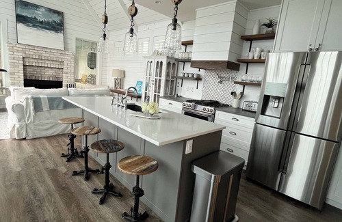 Central Okanagan Cottage | Valencia Vistas | Stunning Views at our Gorgeous Cottage retreat at La Casa