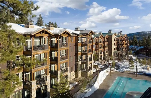 Truckee Resort | Valentines in Tahoe! 4 days 3 nights
