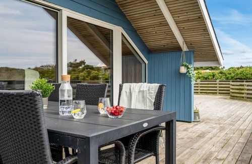 Haurvig House | "Valia" - 400m to the fjord by Interhome