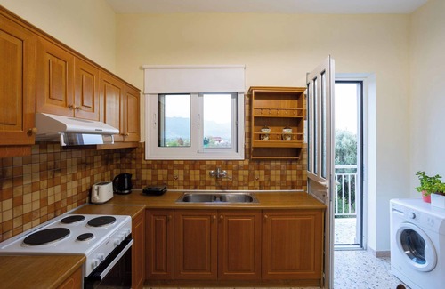 Valira Apartment | Valira Stathmos Home, Rustic Charm Cottage w Views