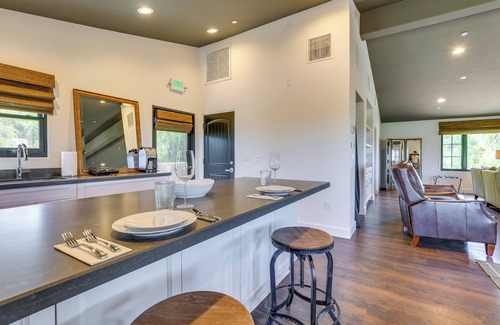 Valley Center Apartment | Valley Center Studio on Vineyard w/Mountain View