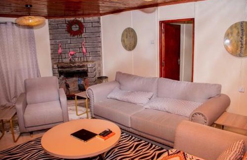 Manyimbo House | Valley View Appartments