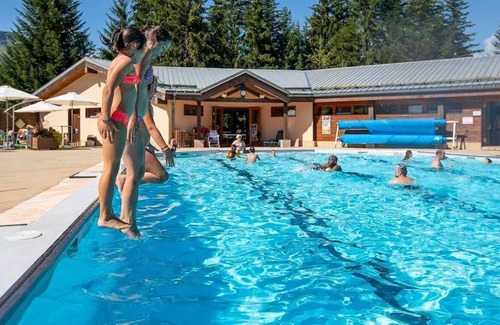 Doucy-Combelouviere Condo | Valmorel | 1BR for 5 + Ski-in, Ski-out!