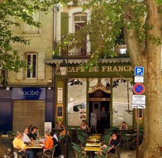 L'Isle-sur-la-Sorgue Apartment | Valmy Cosy - Appartement entier - Hypercentre